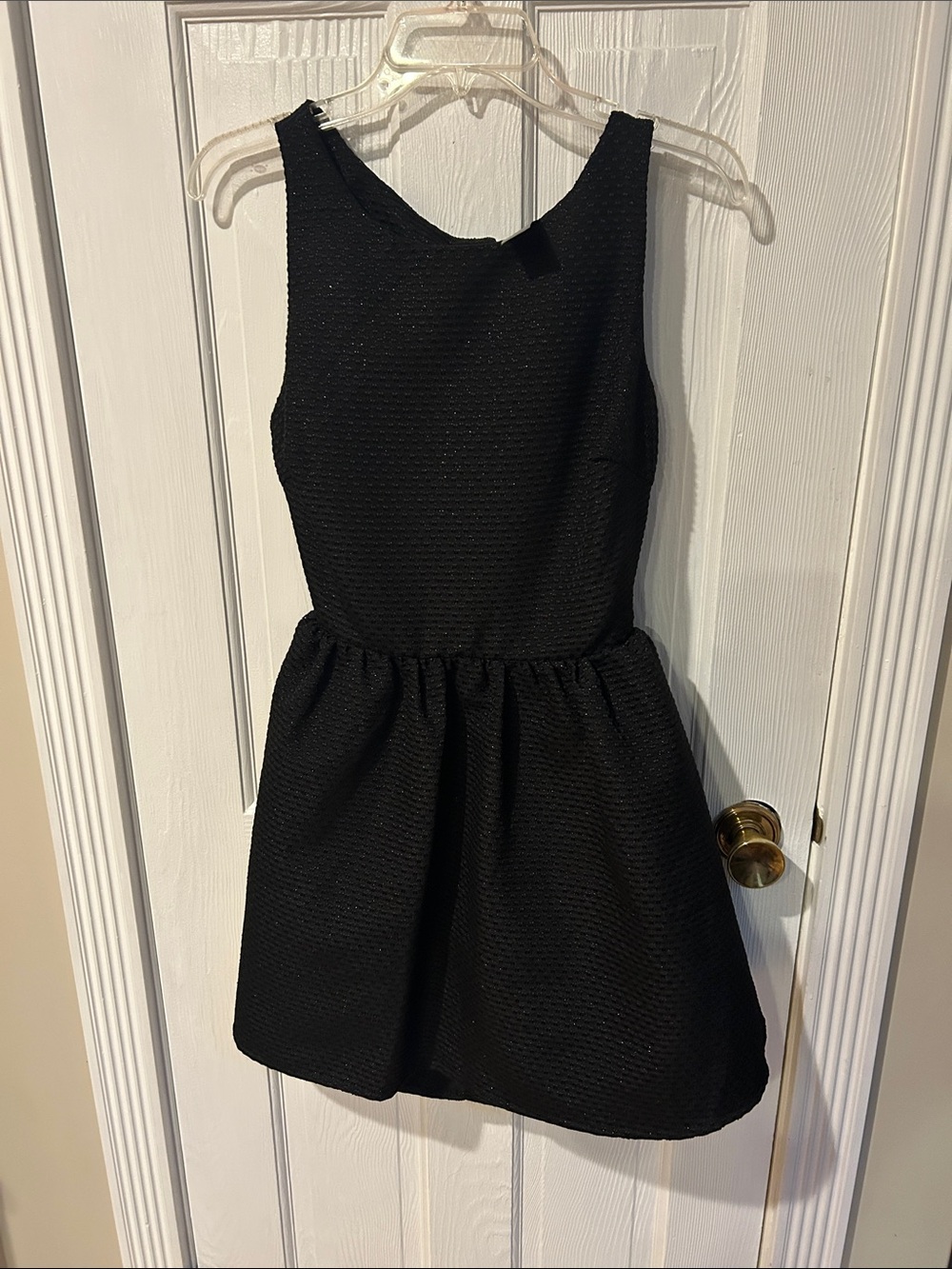 Trixxi Black Textured Sleeveless Midi Dress